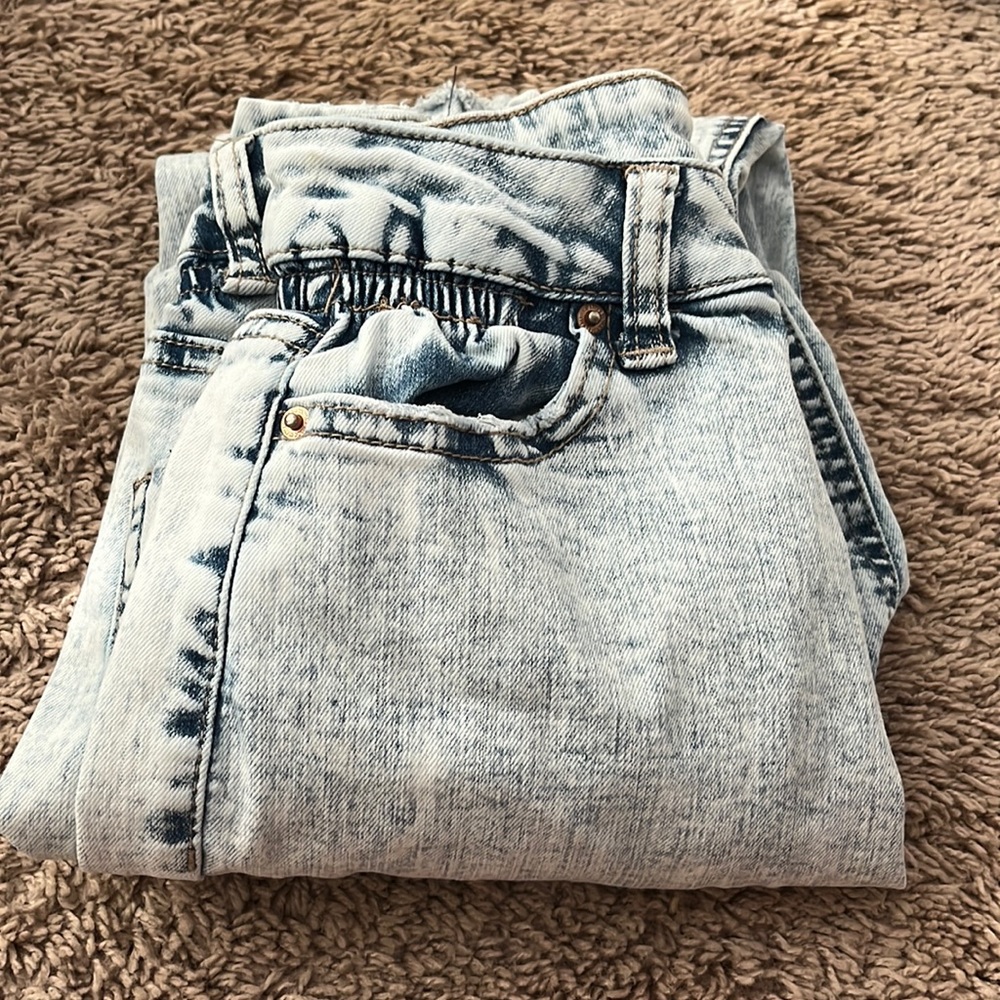 •worn twice•